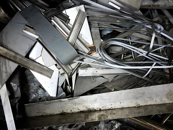 recupero-lamiere-inox-da-officine-fabbriche-como